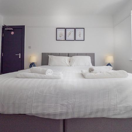 3Br Haven Retreat In Wallasey With Free Street Parking Εξωτερικό φωτογραφία