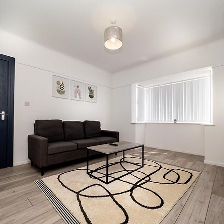 3Br Haven Retreat In Wallasey With Free Street Parking Εξωτερικό φωτογραφία