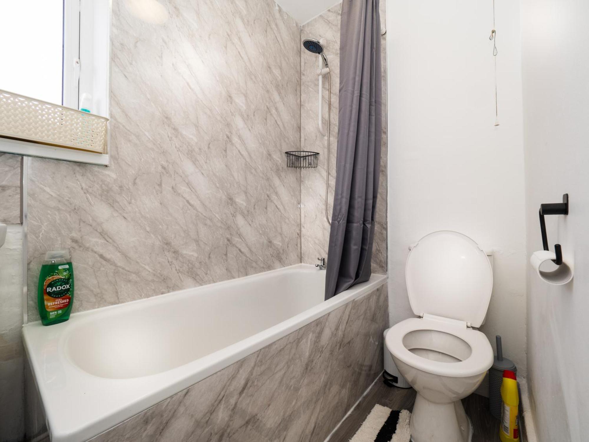 3Br Haven Retreat In Wallasey With Free Street Parking Εξωτερικό φωτογραφία