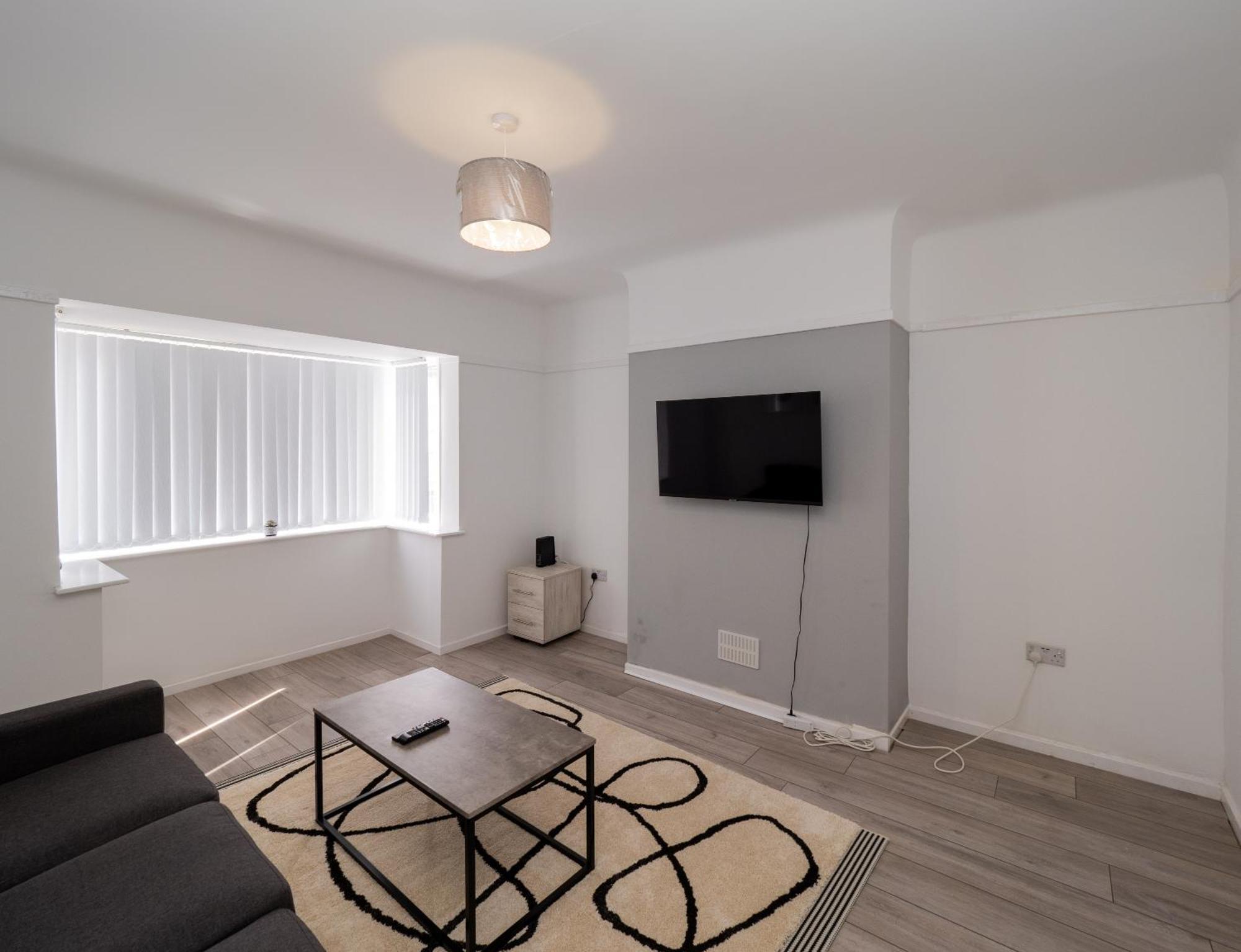 3Br Haven Retreat In Wallasey With Free Street Parking Εξωτερικό φωτογραφία
