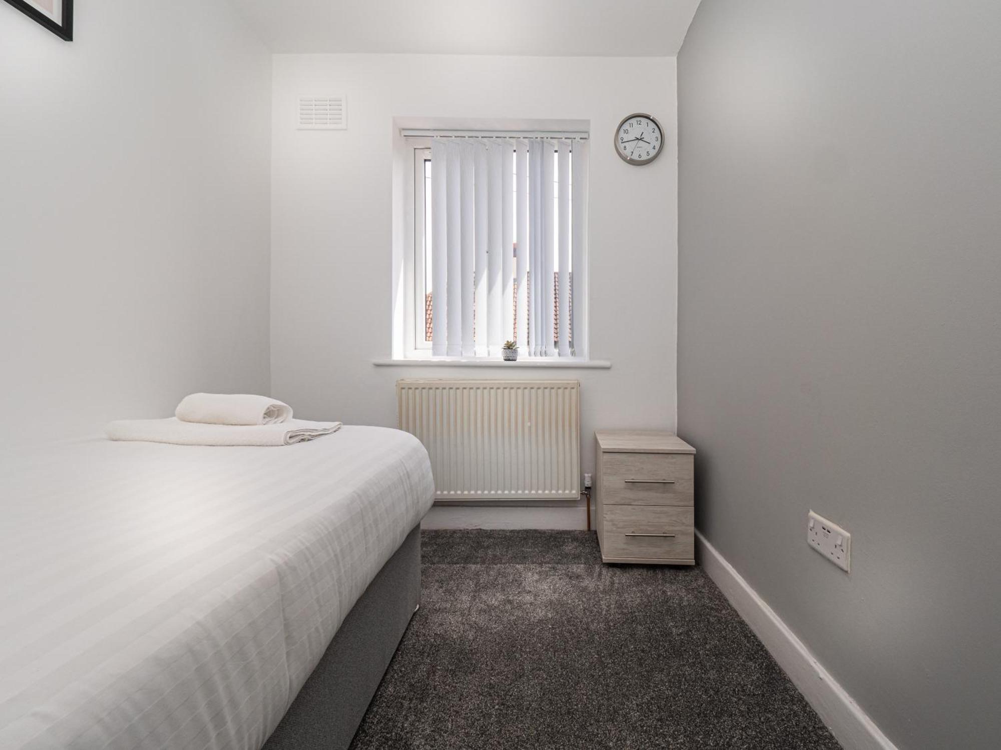 3Br Haven Retreat In Wallasey With Free Street Parking Εξωτερικό φωτογραφία