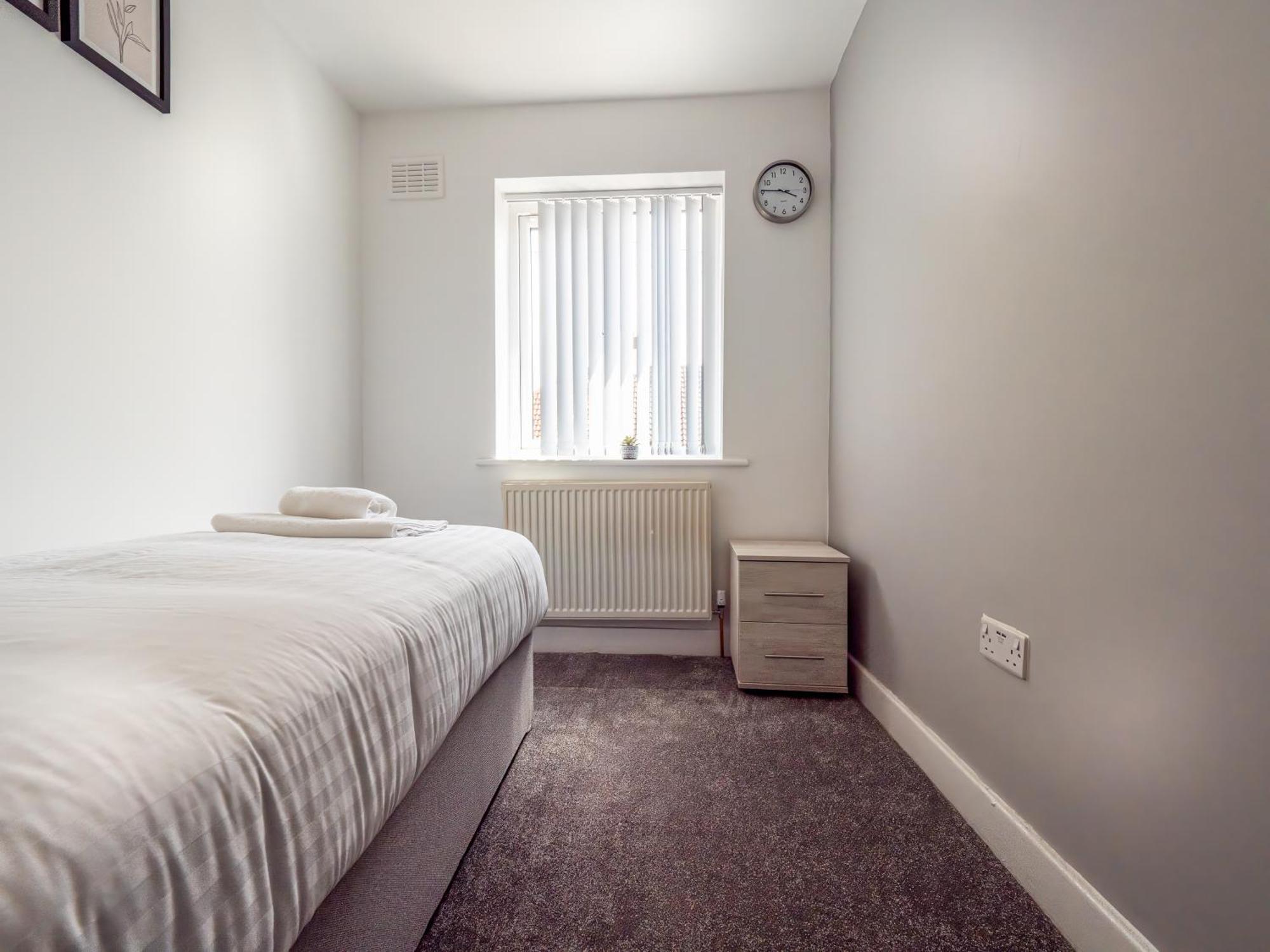 3Br Haven Retreat In Wallasey With Free Street Parking Εξωτερικό φωτογραφία