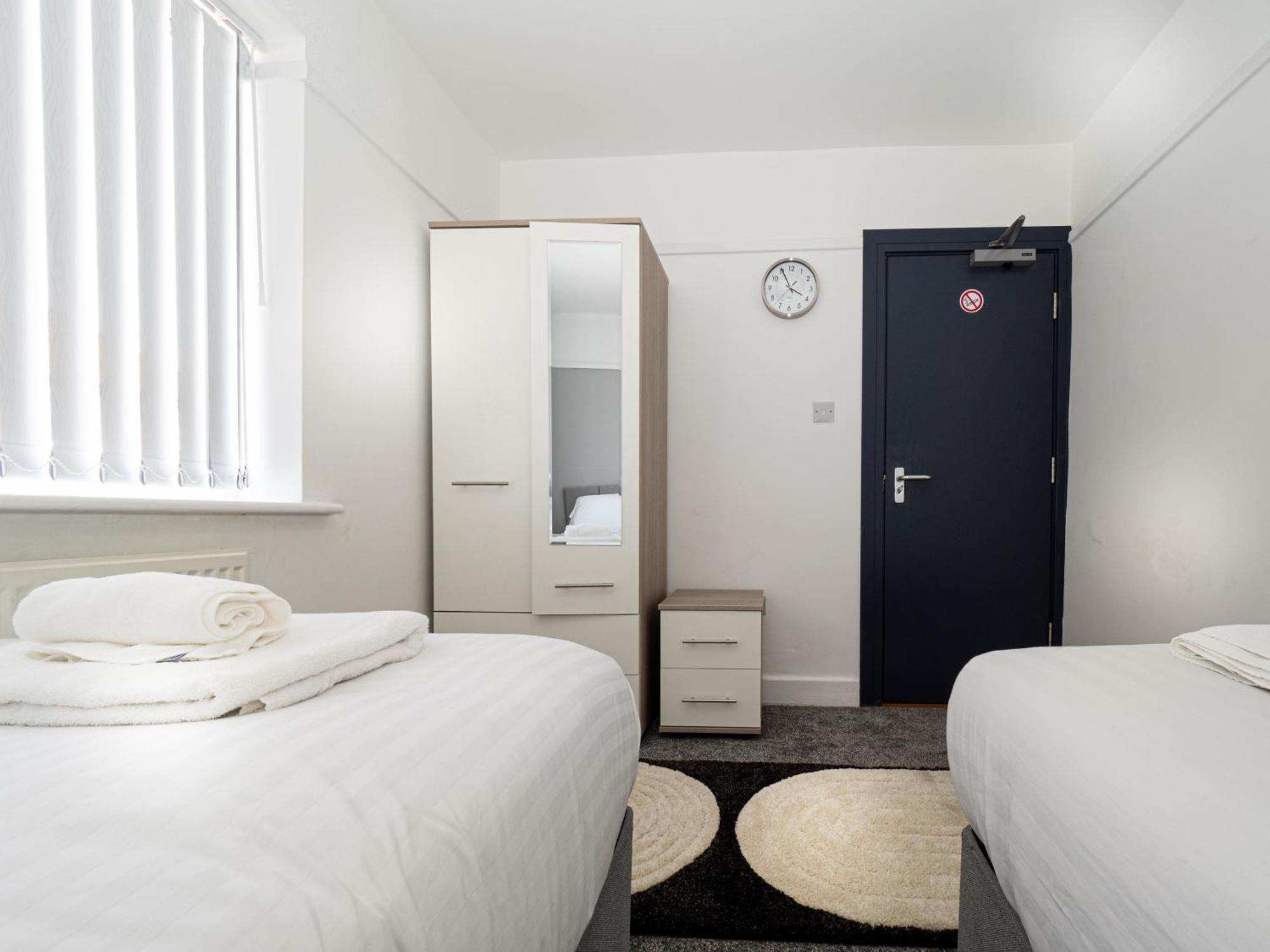 3Br Haven Retreat In Wallasey With Free Street Parking Εξωτερικό φωτογραφία